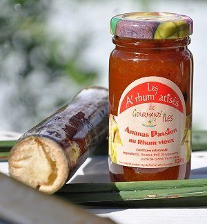 Confiture ananas, passion et rhum vieux de Martinique